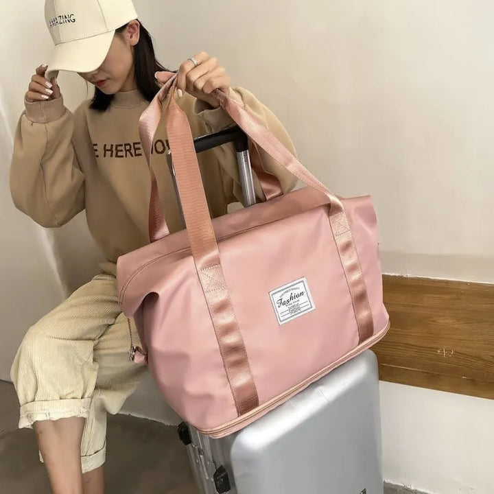 Dry wet pocket inside multicolor duffel for gym or travel


